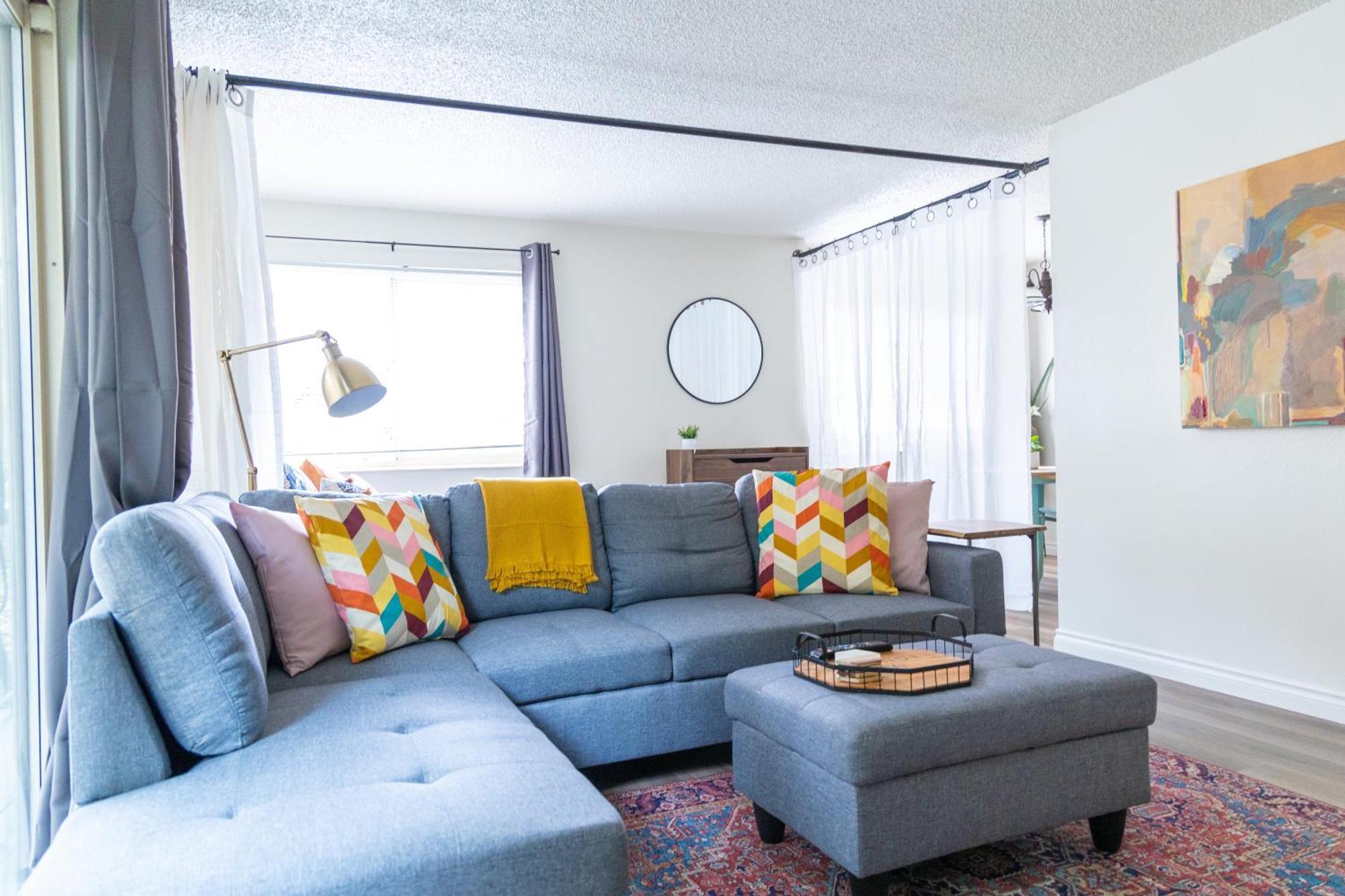 King Bed + Studio! Free Parking, Patio, Wfh Space! Сиэтл Экстерьер фото