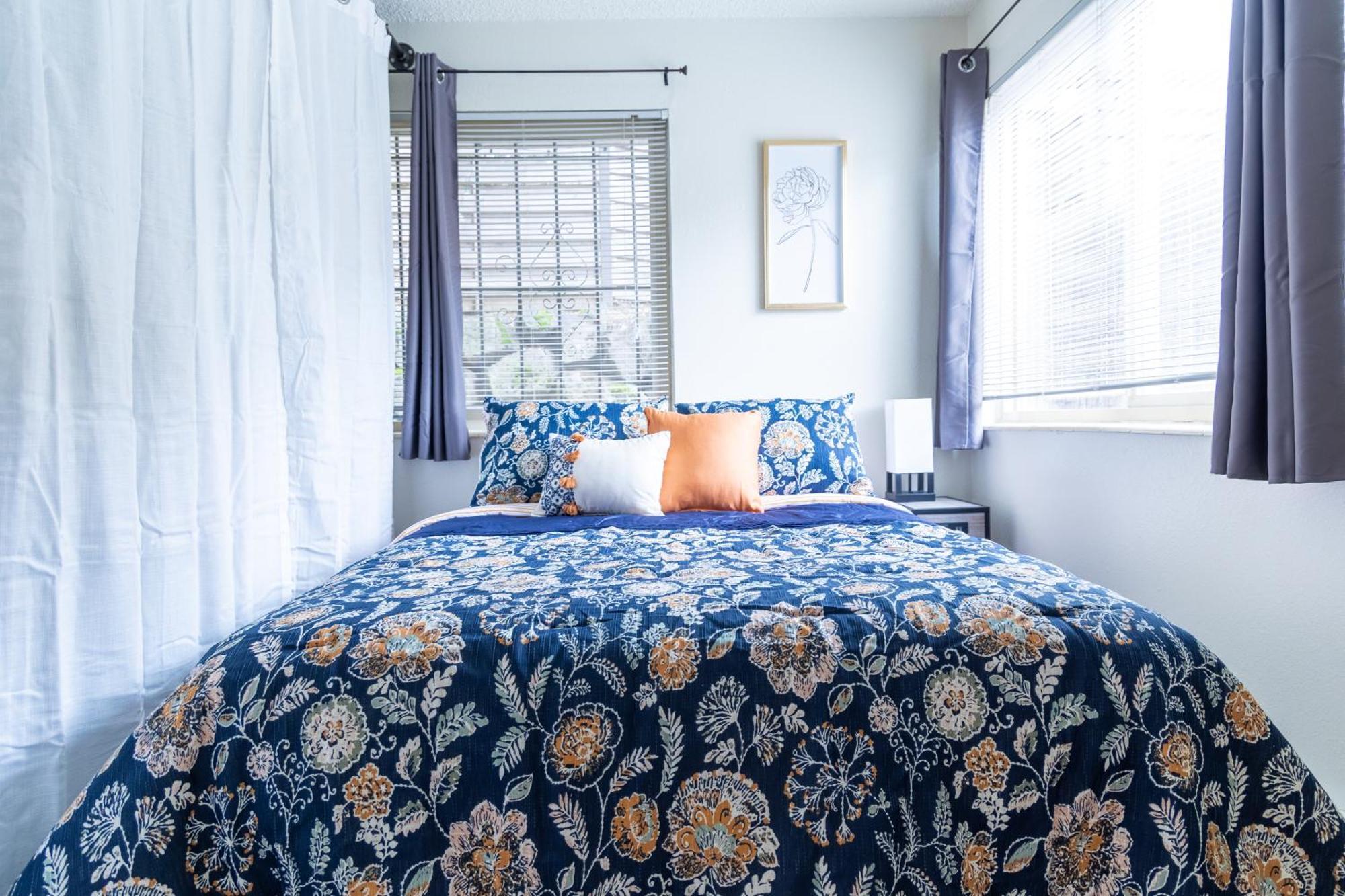 King Bed + Studio! Free Parking, Patio, Wfh Space! Сиэтл Экстерьер фото